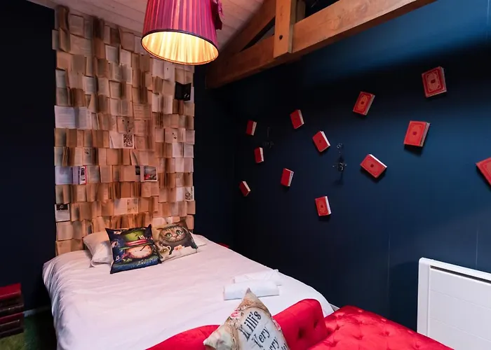 Сasa de vacaciones Insolite Alice In Wonderland Gujan-Mestras